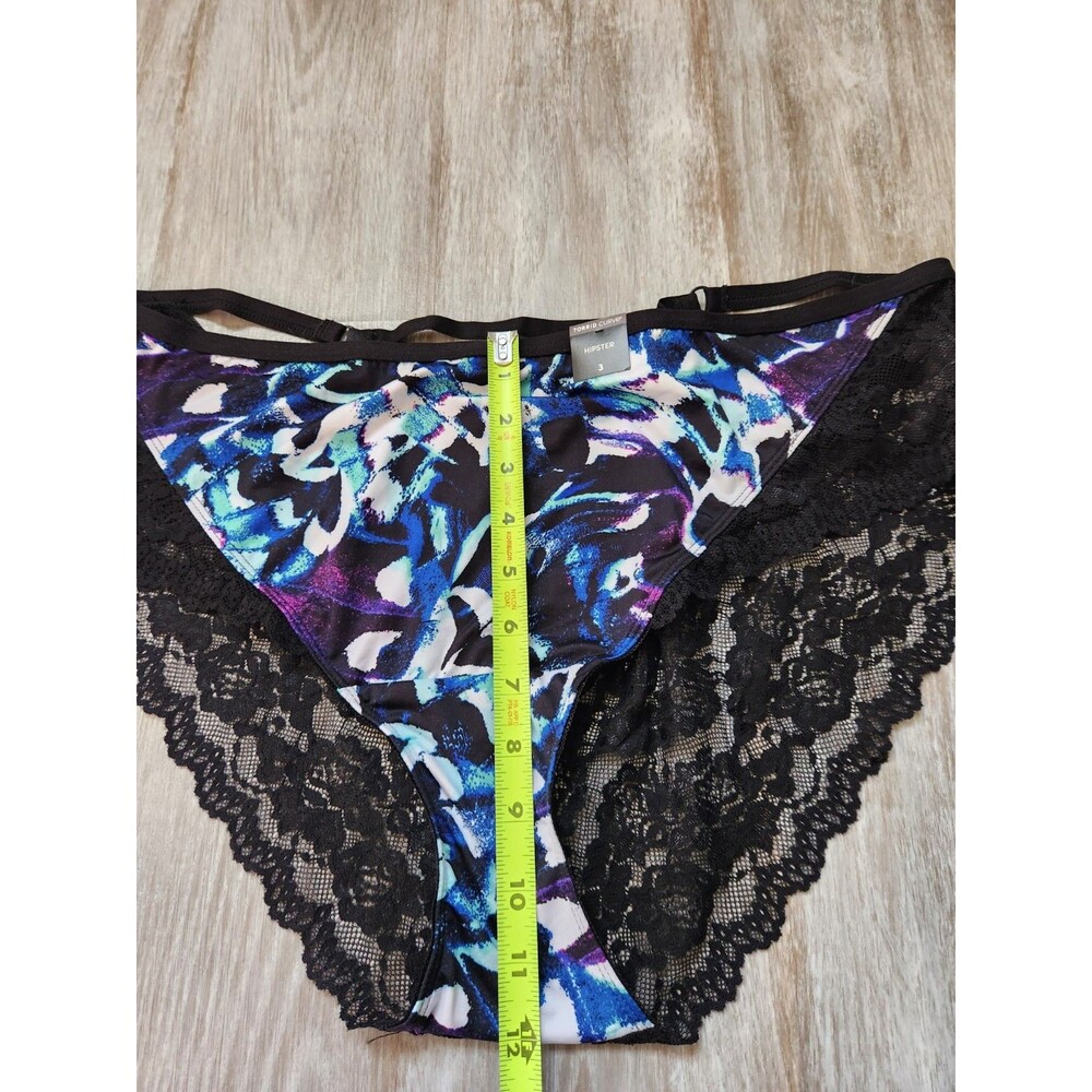 NWT Torrid Curve Hipster Panties Size 3 Black Lace Blue Floral Strappy Back - Picture 4 of 7